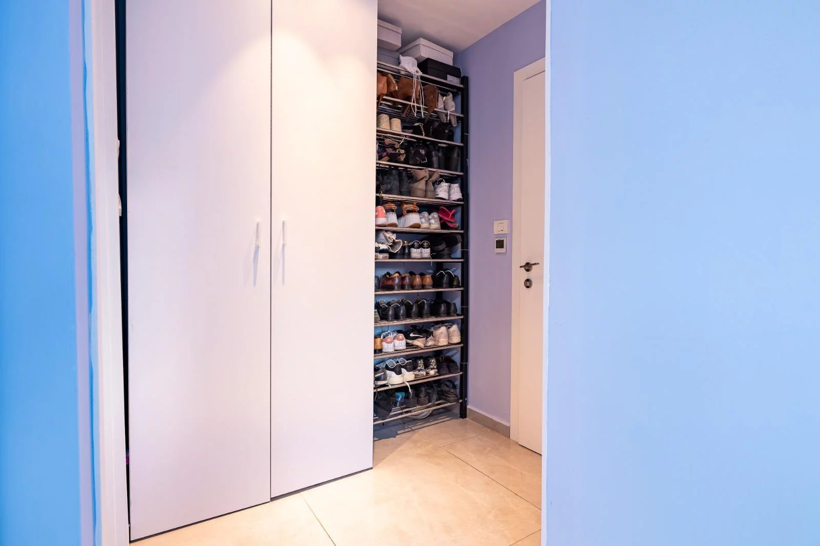 Baka dans un bel immeuble boutique