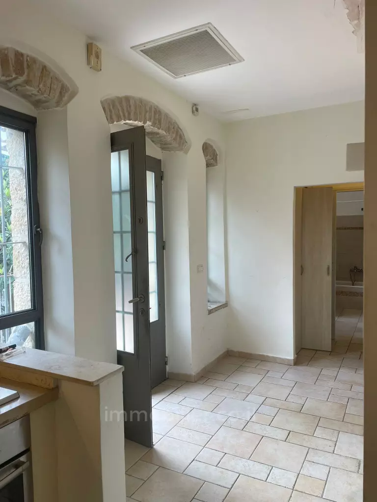 Apartamento para alugar em Jerusalém - Moshava Germanit