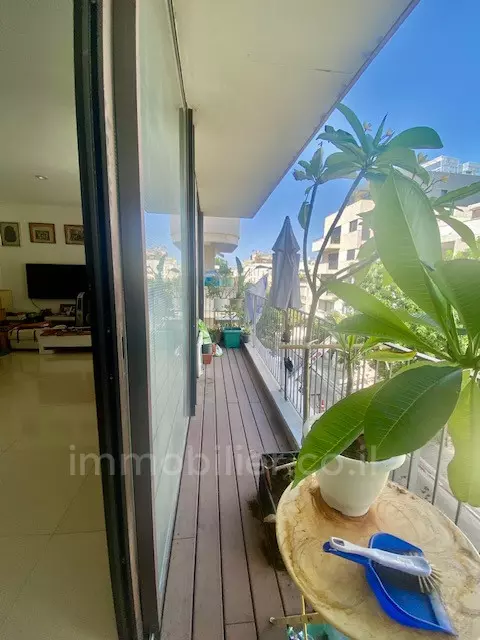 Não perca!,com terraço,Lindo apartamento,bem equipado,Boa localização,em um belo imóvel,Perto do mar,espaçoso