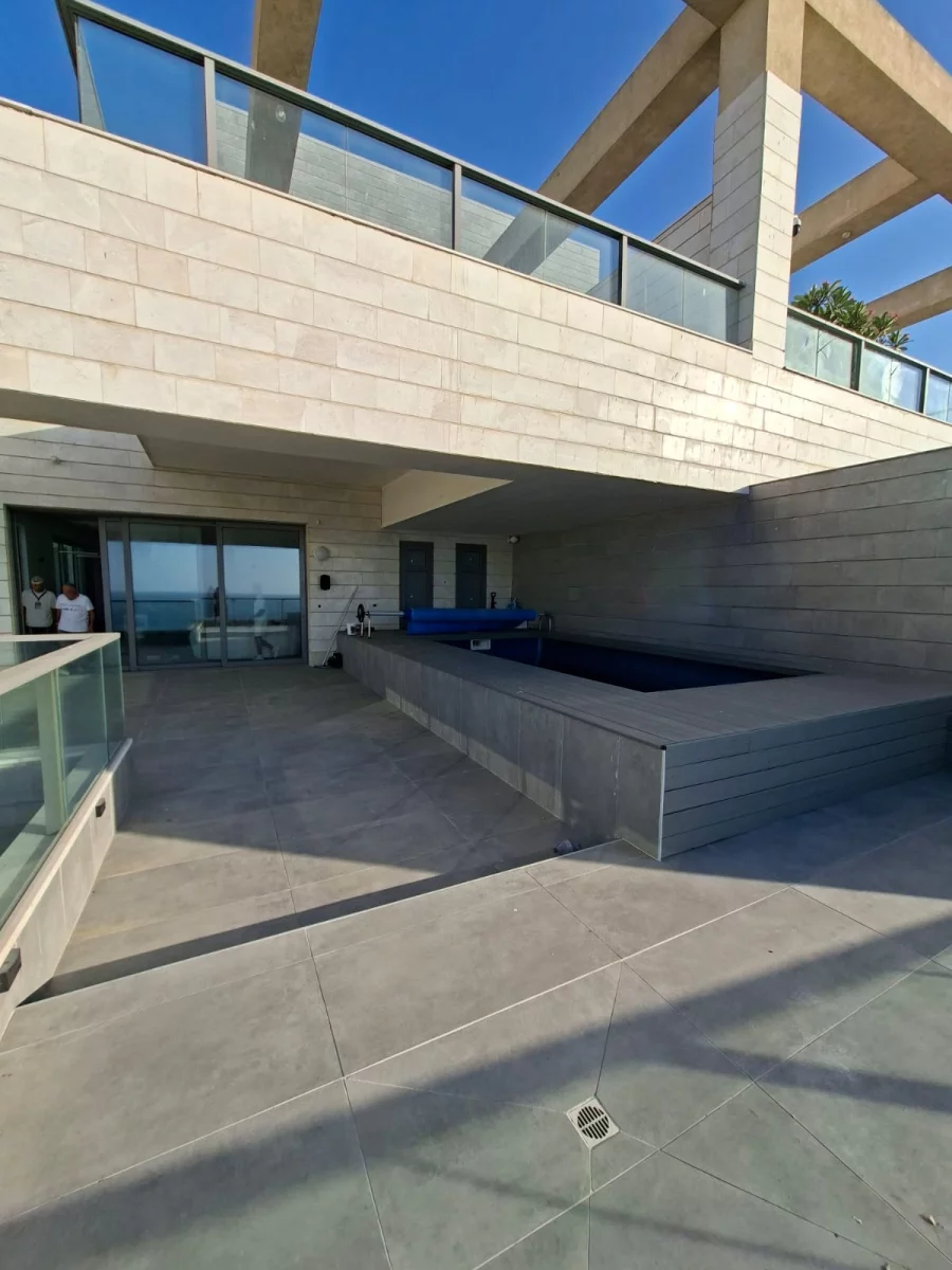 Emplacement idéal ! Magnifique penthouse de rêve à vendre, Maar, Ashdod 