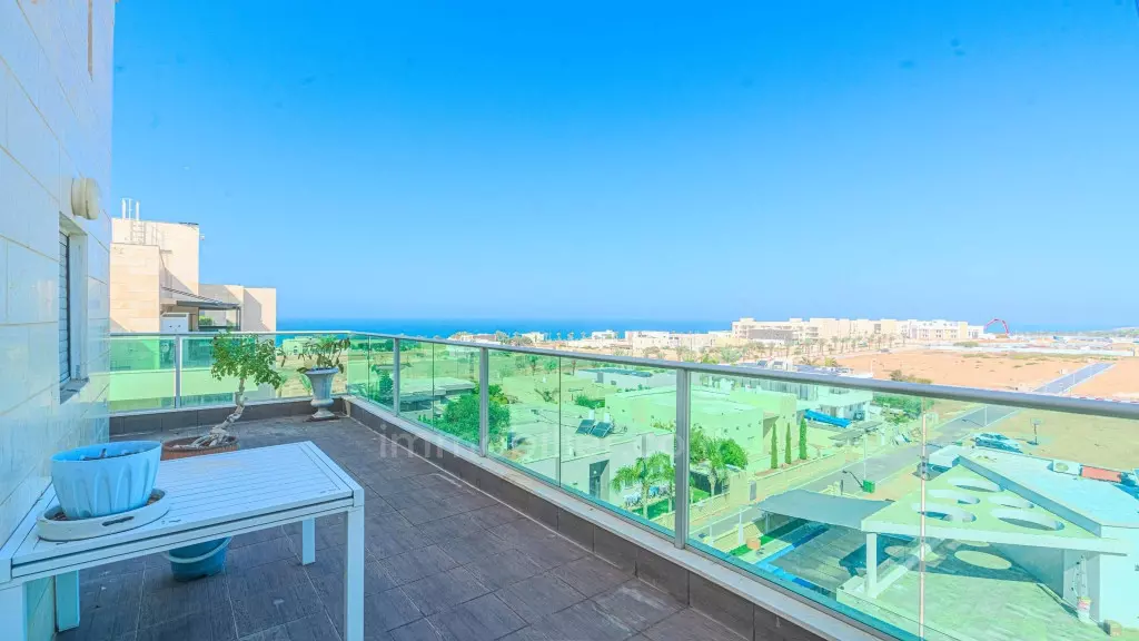 Mini Penthouse 5 divisões frente ao mar - Edifício boutique