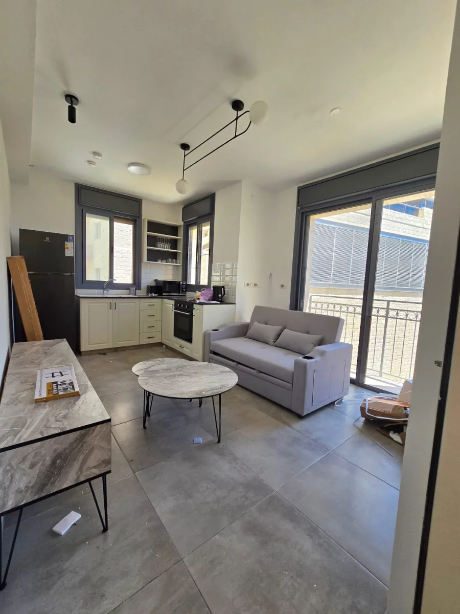 Investissement Centre-Ville de Jérusalem – 2 pièces meublé avec terrasse et rendement élevé