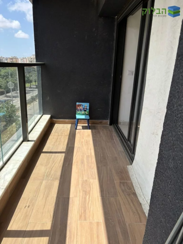 Apartamento 4 quartos | Mamad | Bairro Revivim em Rishon LeZion