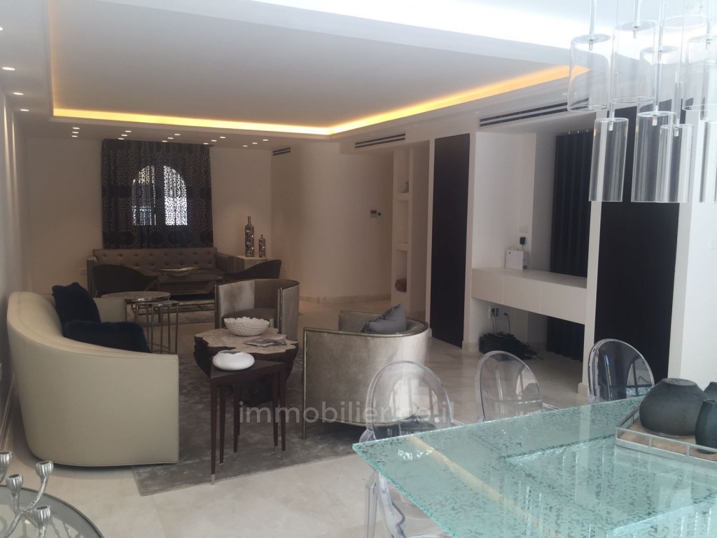 Apartamento 3 cômodos  Jerusalém Mamila 144-IBL-480