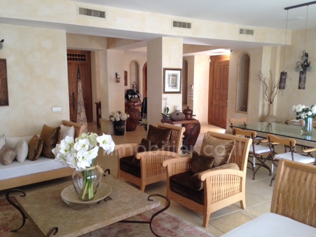 Casarão 10 cômodos Jerusalém Rehavia 144-IBL-492