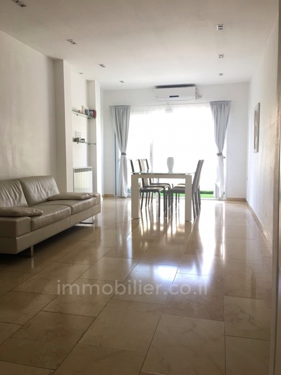 Apartamento 4 cômodos  Jerusalém Beit Vagan 144-IBL-508