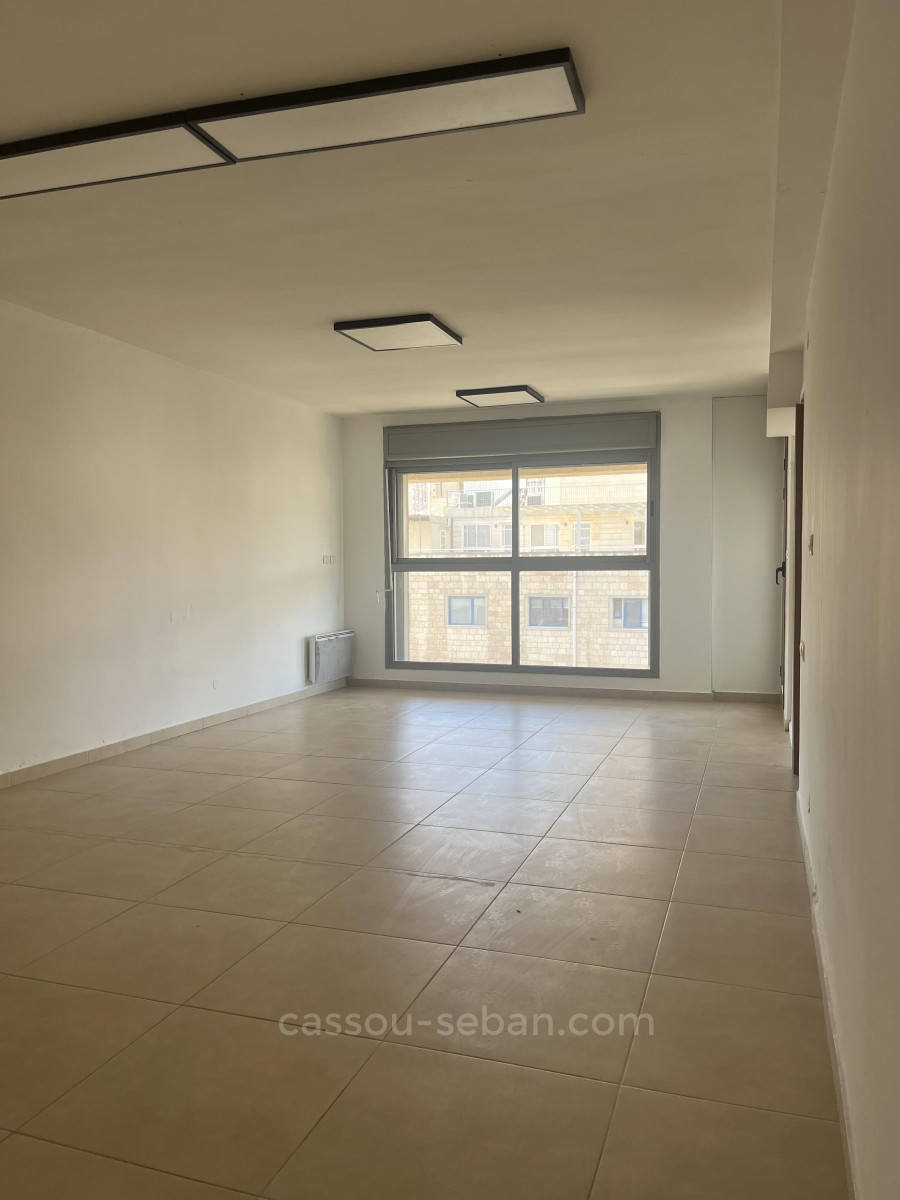 Apartamento 4 cômodos  Jerusalém Centro da cidade 144-IBL-601