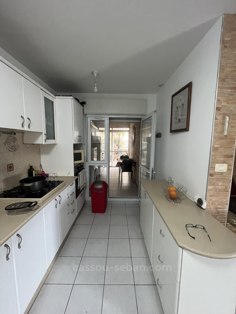 Apartamento 4 cômodos  Jerusalém Har Homa 144-IBL-642