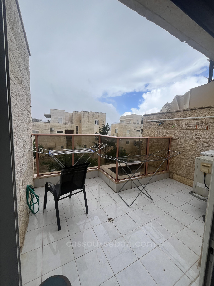 Apartamento 4 cômodos  Jerusalém Har Homa 144-IBL-642