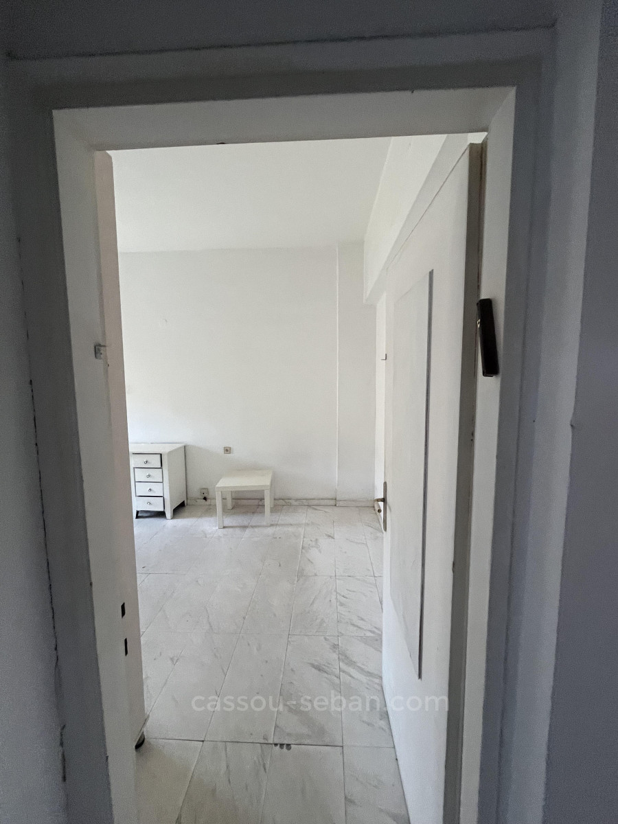 Apartamento 3 cômodos  Jerusalém Centro da cidade 144-IBL-670