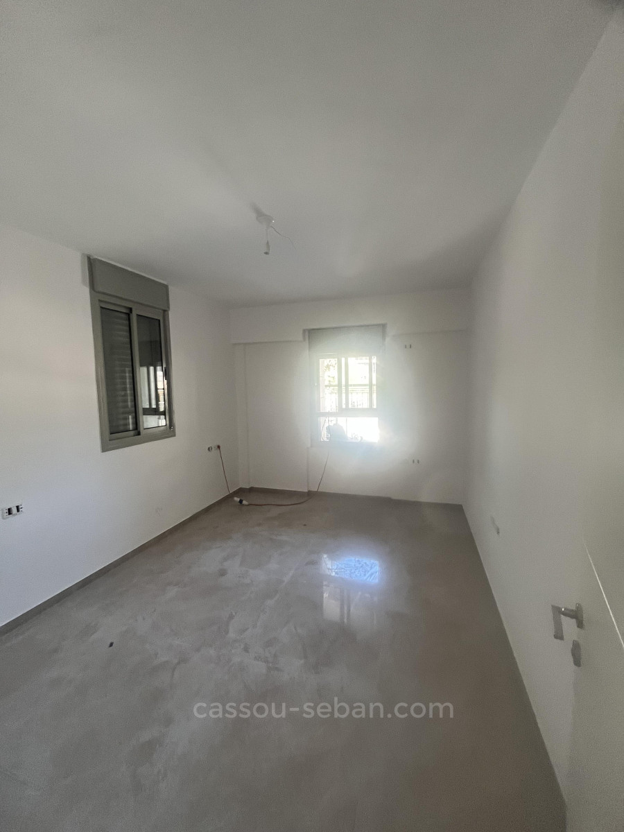 Apartamento 4 cômodos Jerusalém Rasko 144-IBL-686