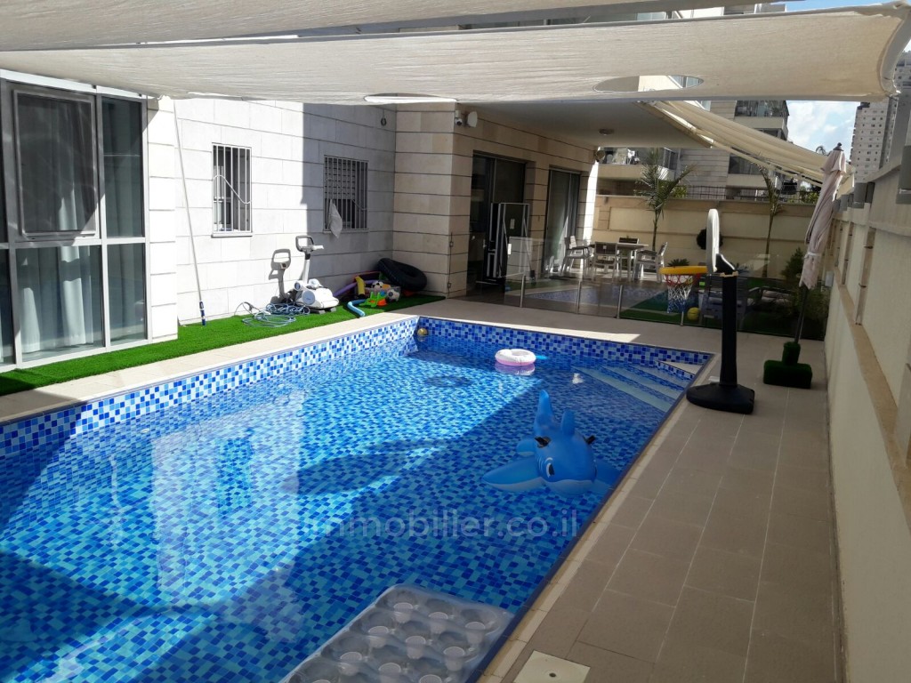 Apartamento garden 5 cômodos  Ashdod Tet Zain 15-IBL-2702