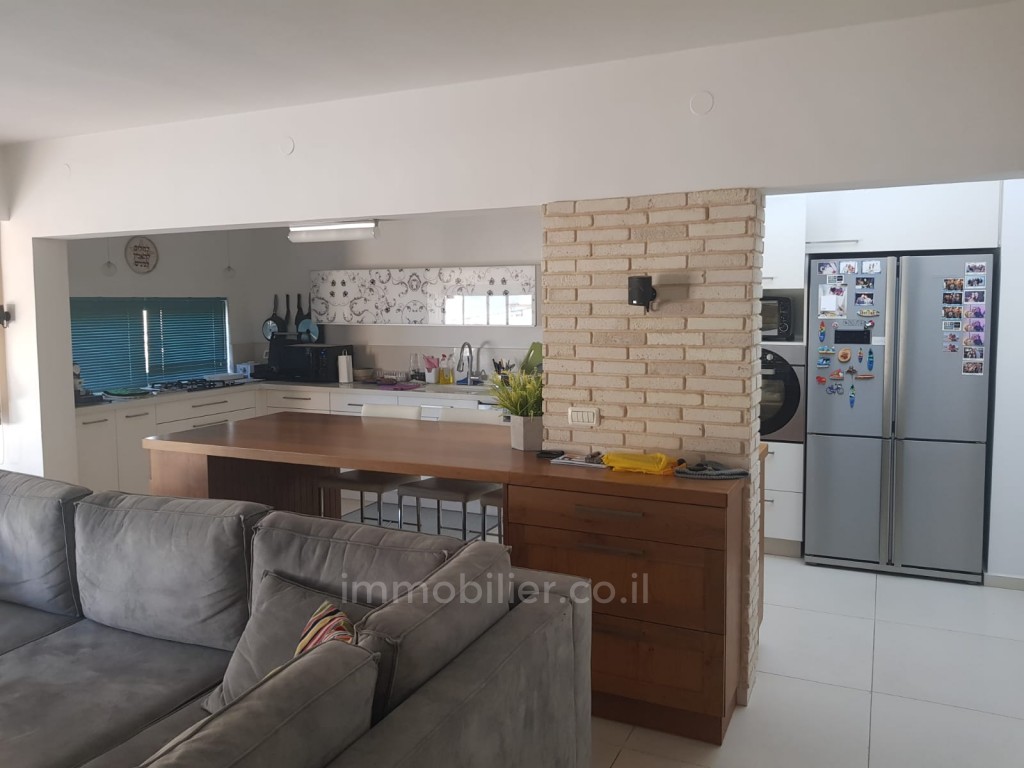 Apartamento 4 cômodos  Ashdod Dalet 15-IBL-2746