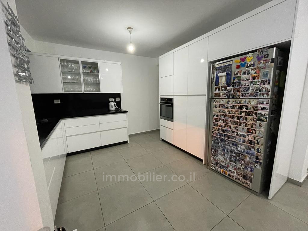 Apartamento garden 4 cômodos  Ashdod He 15-IBL-2896