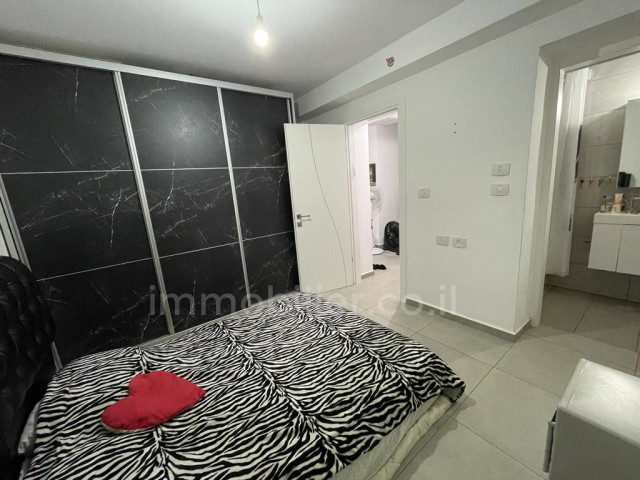 Venda Apartamento garden Ashdod