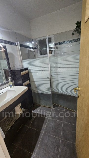 Apartamento 4 cômodos Ashdod City 15-IBL-2948