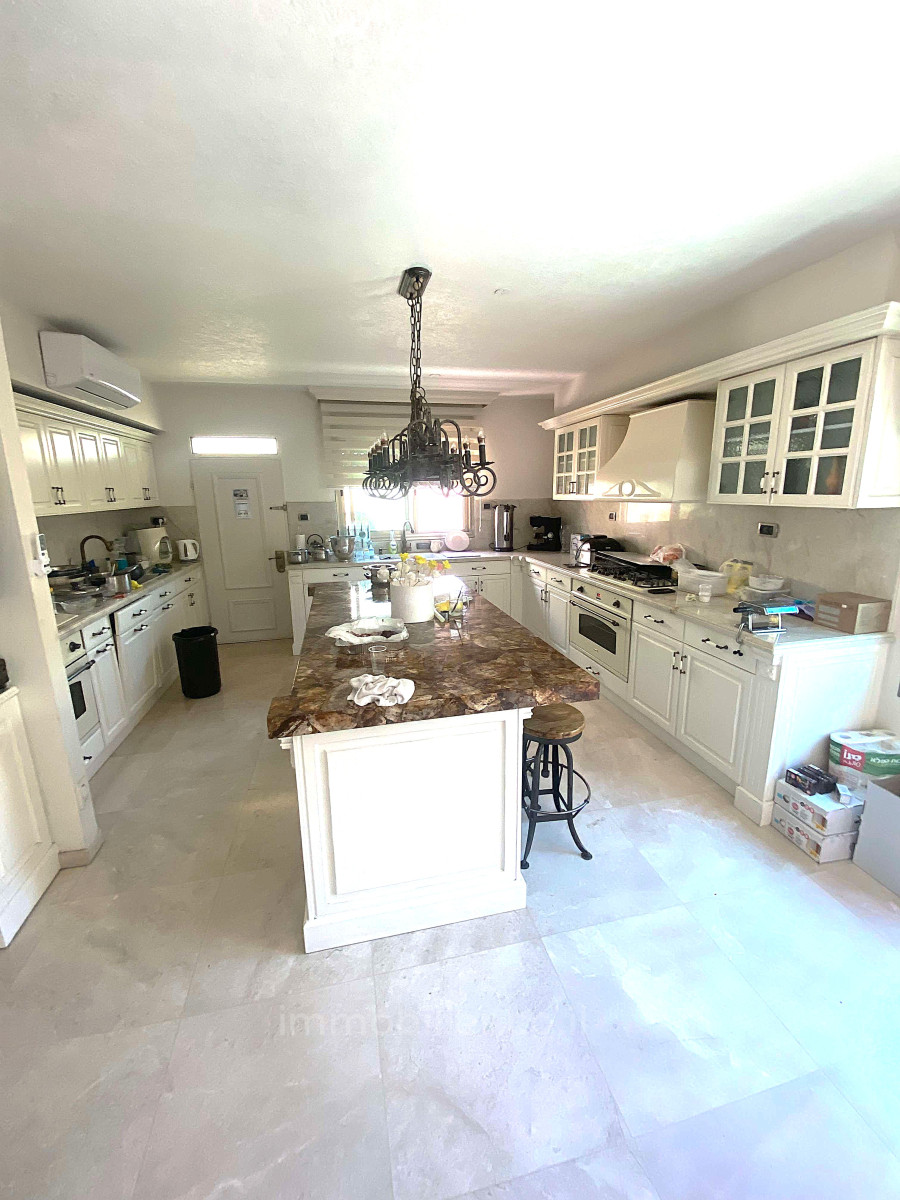 Casarão 7 cômodos Ashdod Tet vav 15-IBL-2949