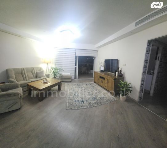 Apartamento 4 cômodos Ashdod Yud Alef 15-IBL-2951