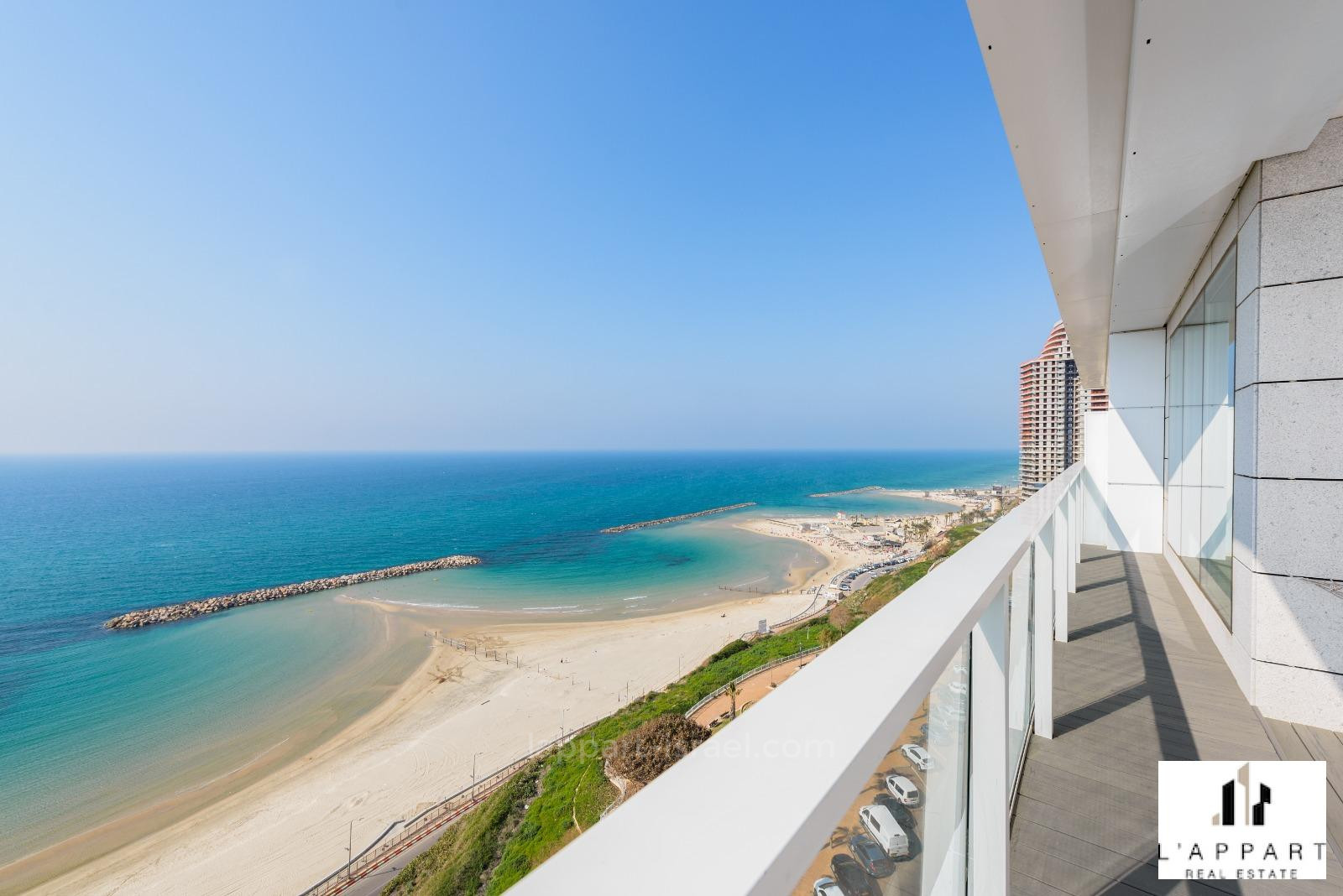 Apartamento 4 cômodos  Netanya Centro da cidade 175-IBL-3134