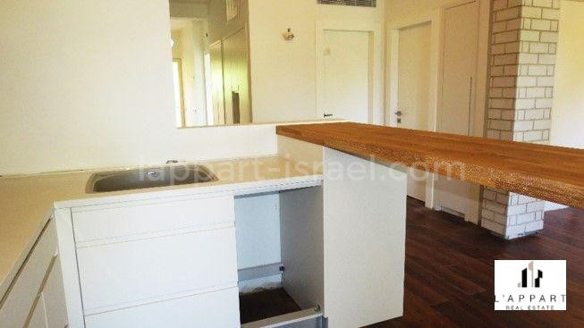 Apartamento 3 cômodos  Tel Aviv Centro da cidade 175-IBL-3245