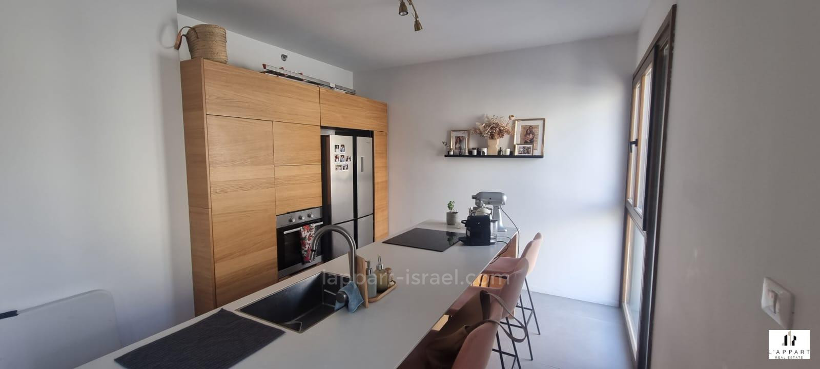 Apartamento 3 cômodos  Tel Aviv Kerem Hatemanim 175-IBL-3250