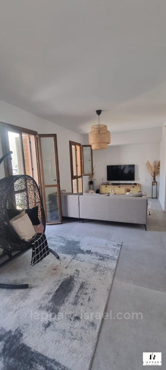 Apartamento 3 cômodos  Tel Aviv Kerem Hatemanim 175-IBL-3250