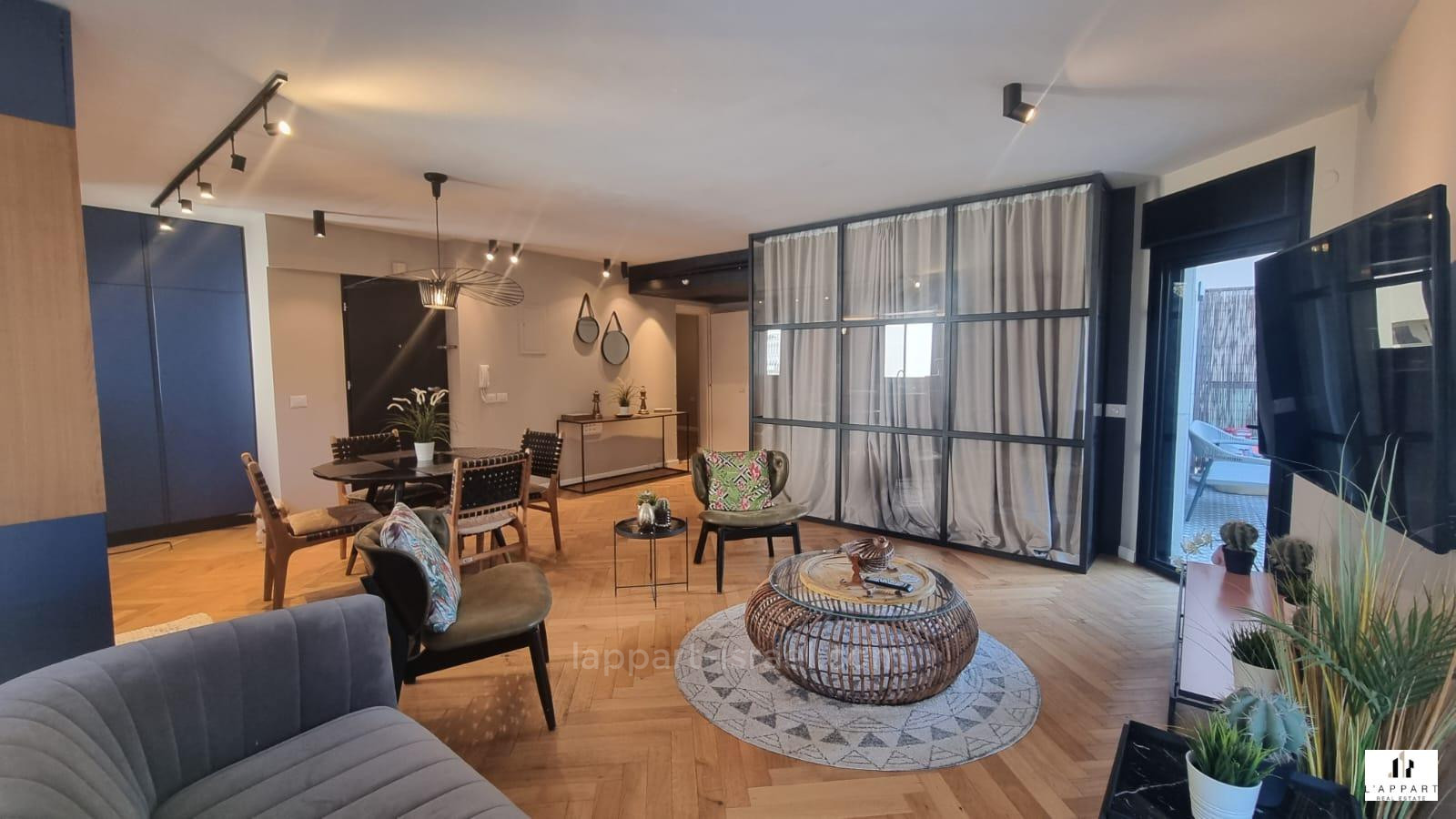 Apartamento 3 cômodos  Tel Aviv Primeira linha de mar 175-IBL-3285