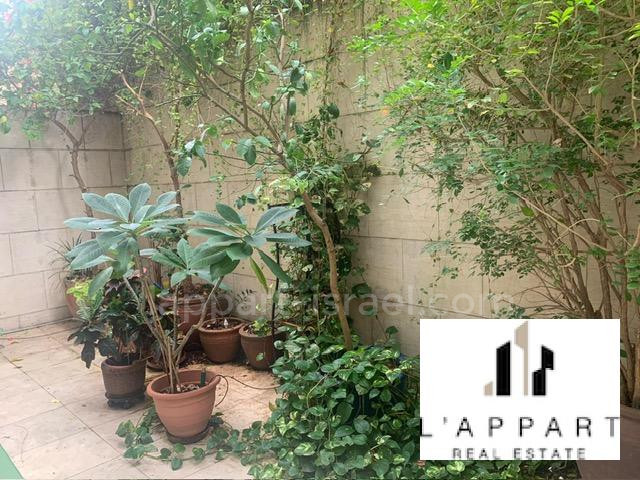 Apartamento garden 3.5 cômodos  Tel Aviv Lev Tel-Aviv 175-IBL-3286