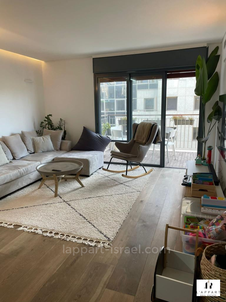 Apartamento 3 cômodos  Tel Aviv Lev Tel-Aviv 175-IBL-3304