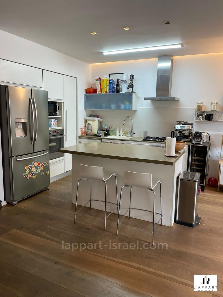 Apartamento 3 cômodos  Tel Aviv Lev Tel-Aviv 175-IBL-3304