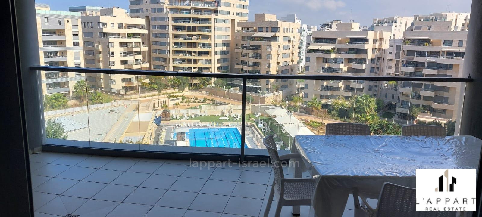 Apartamento 4 cômodos  Tel Aviv Ramat Aviv 175-IBL-3324