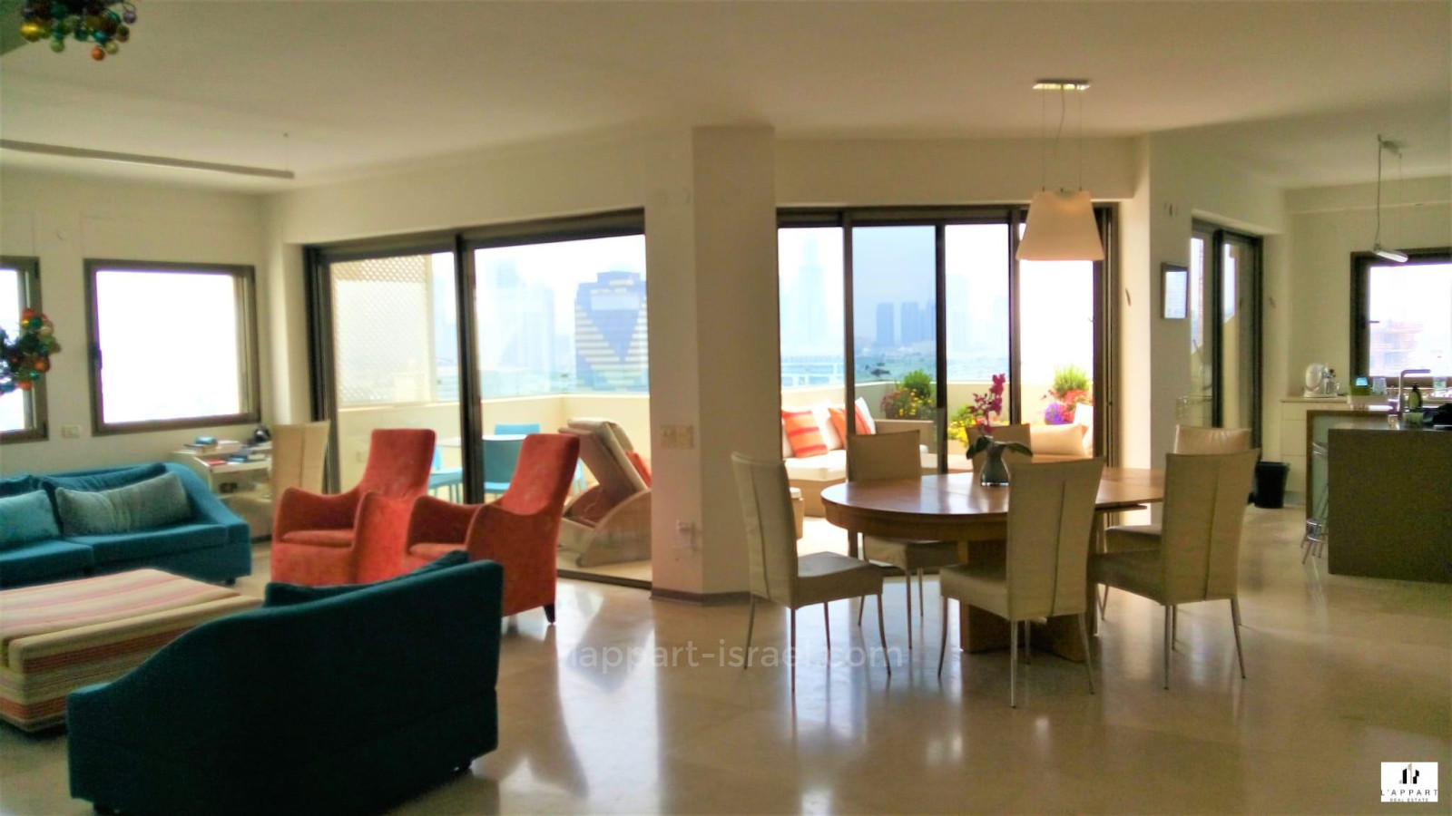 Duplex-Cobertura 5 cômodos  Tel Aviv Bazel 175-IBL-3334