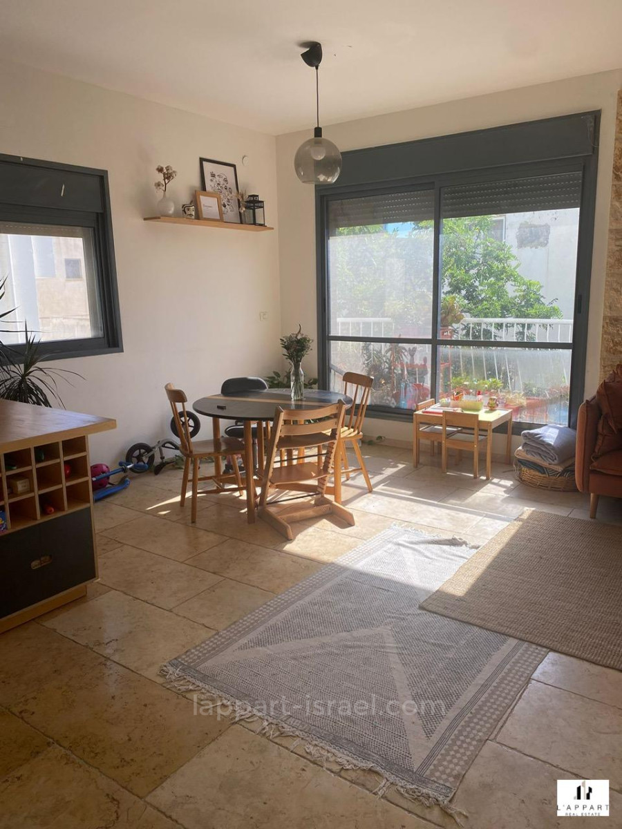 Apartamento 2.5 cômodos  Tel Aviv Centro da cidade 175-IBL-3350