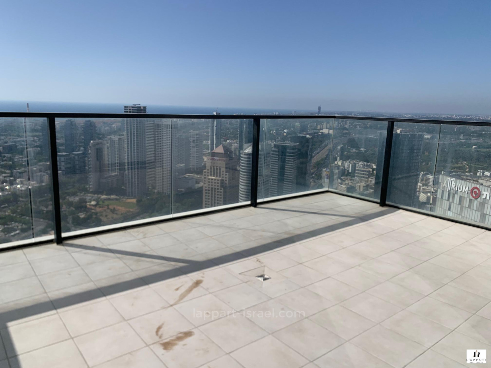 Apartamento 5 cômodos  Givataim City 175-IBL-3351