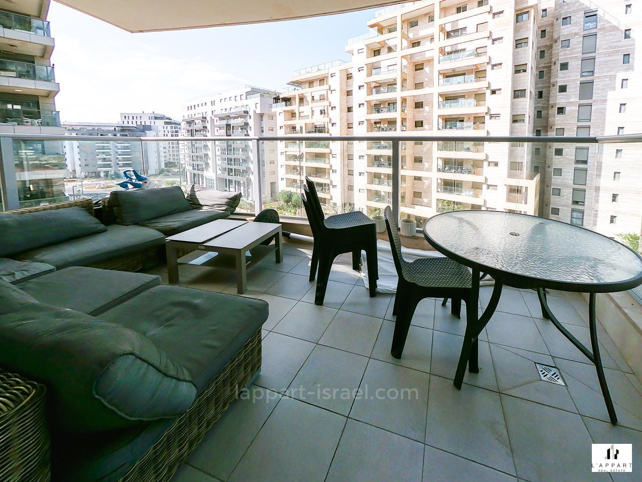 Apartamento 5 cômodos  Tel Aviv Ramat Aviv 175-IBL-3352