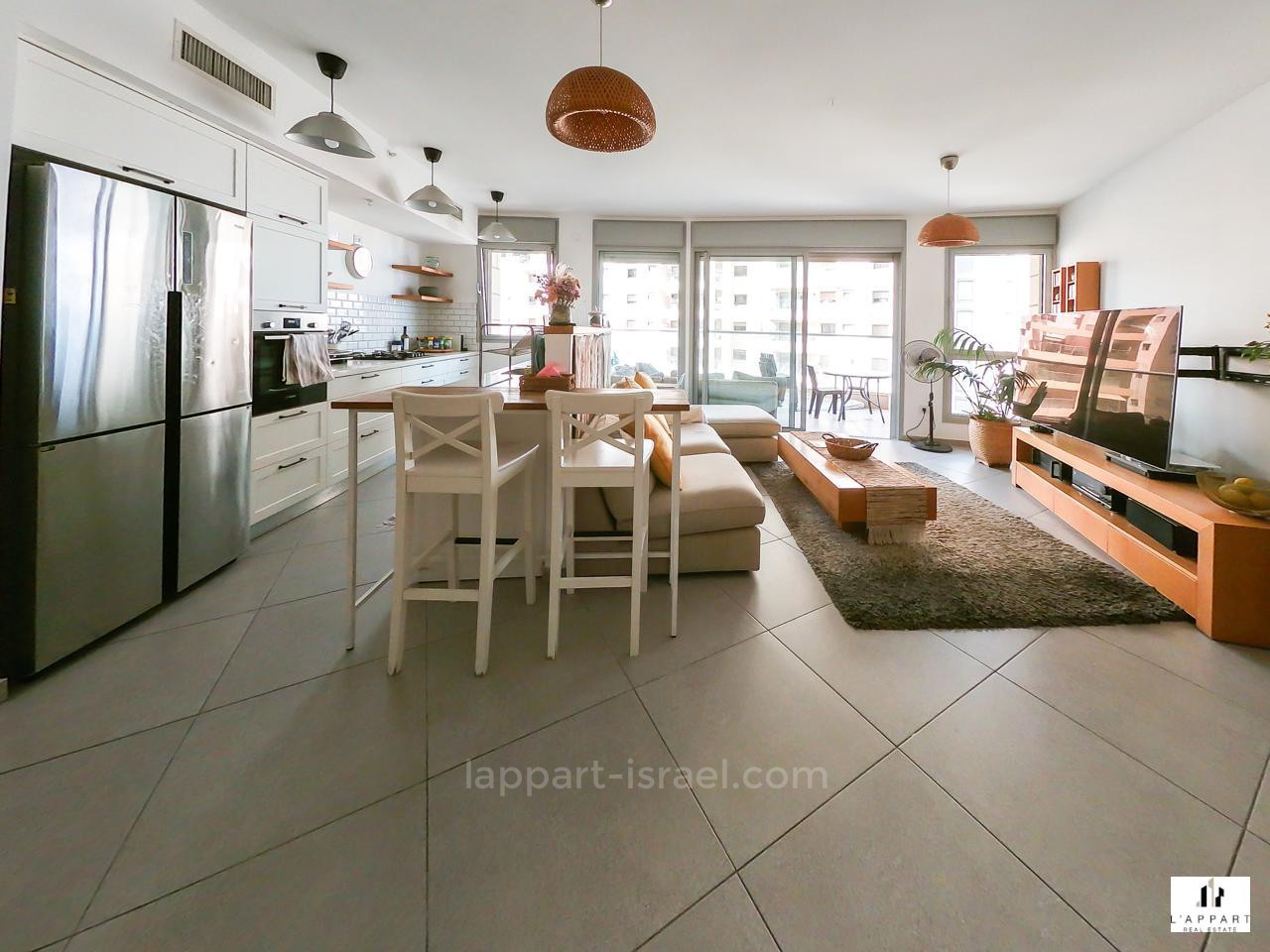 Apartamento 5 cômodos  Tel Aviv Ramat Aviv 175-IBL-3352