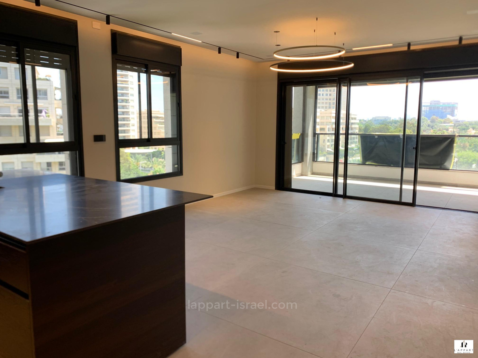 Apartamento 5 cômodos  Tel Aviv Ramat Aviv 175-IBL-3357