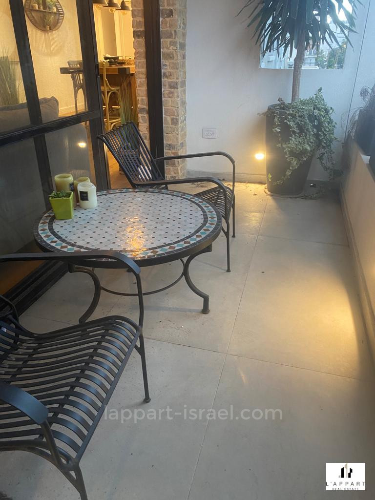 Apartamento 3 cômodos  Tel Aviv Região marítima 175-IBL-3362