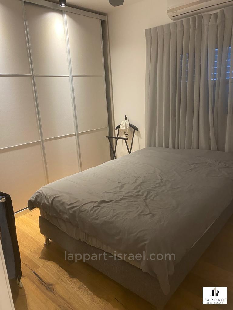 Apartamento 3 cômodos  Tel Aviv Região marítima 175-IBL-3362