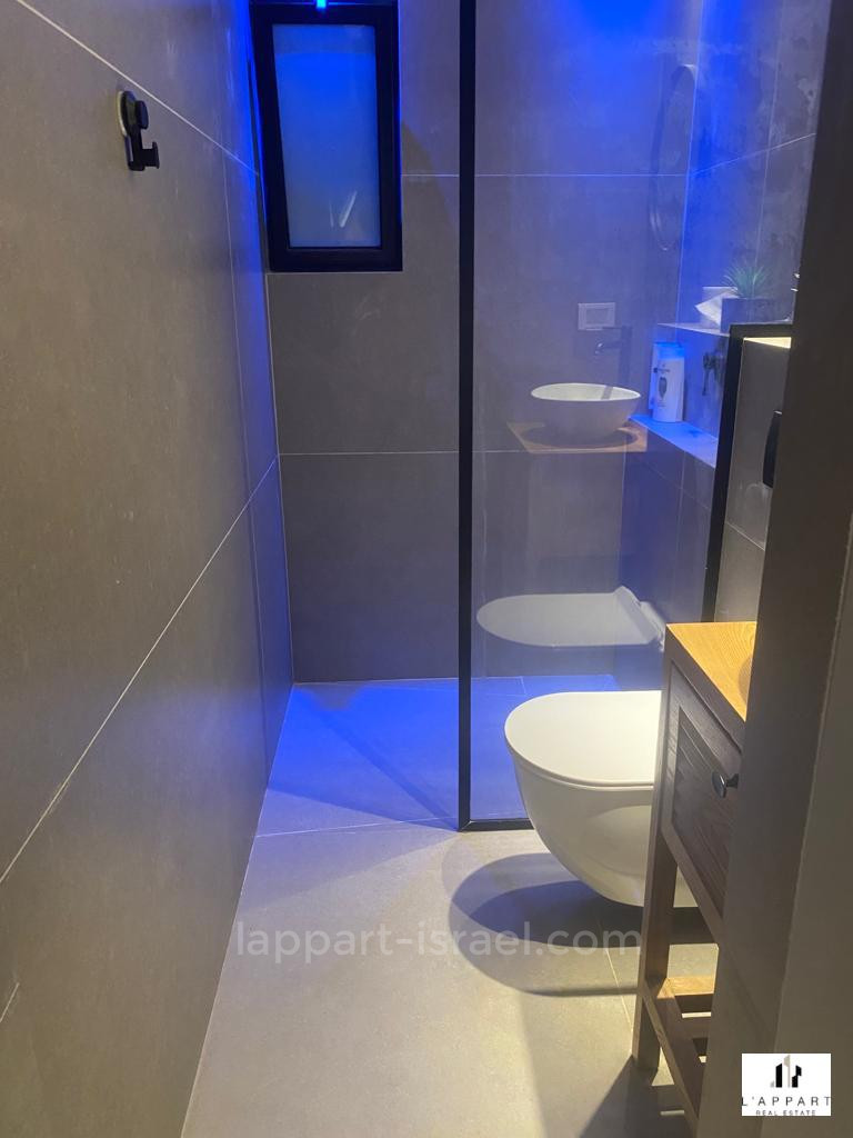 Apartamento 3 cômodos  Tel Aviv Região marítima 175-IBL-3362