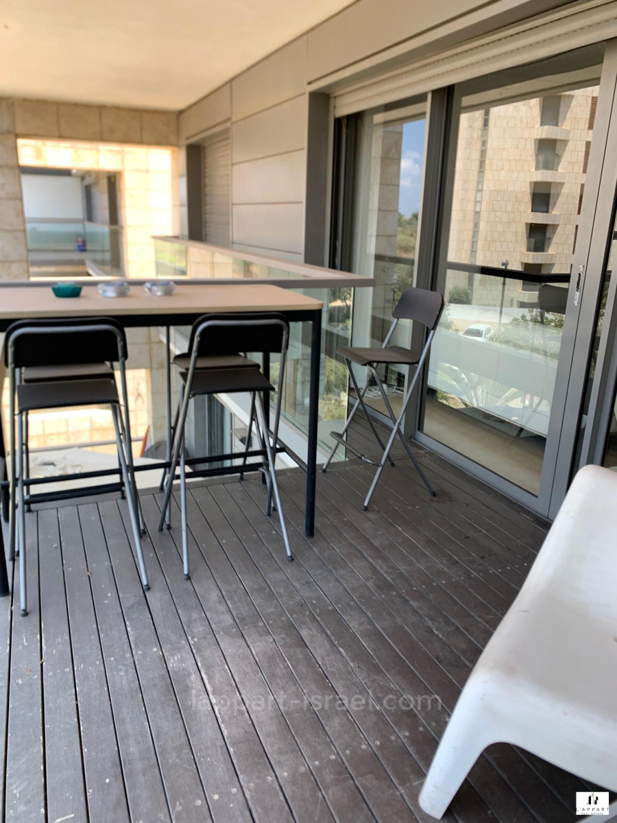 Apartamento 4 cômodos  Tel Aviv Ramat Aviv 175-IBL-3375