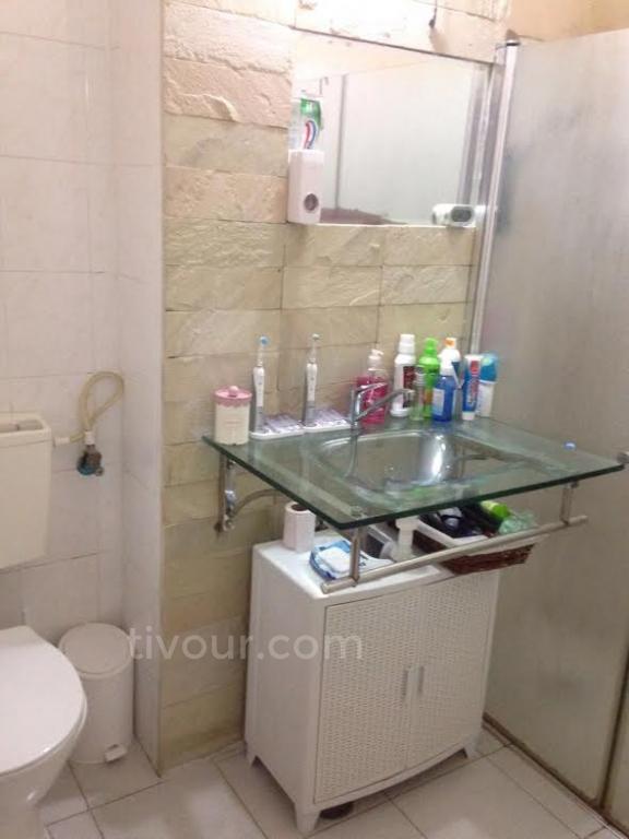 Apartamento 3 cômodos  Ashdod Tet vav 210-IBL-1811