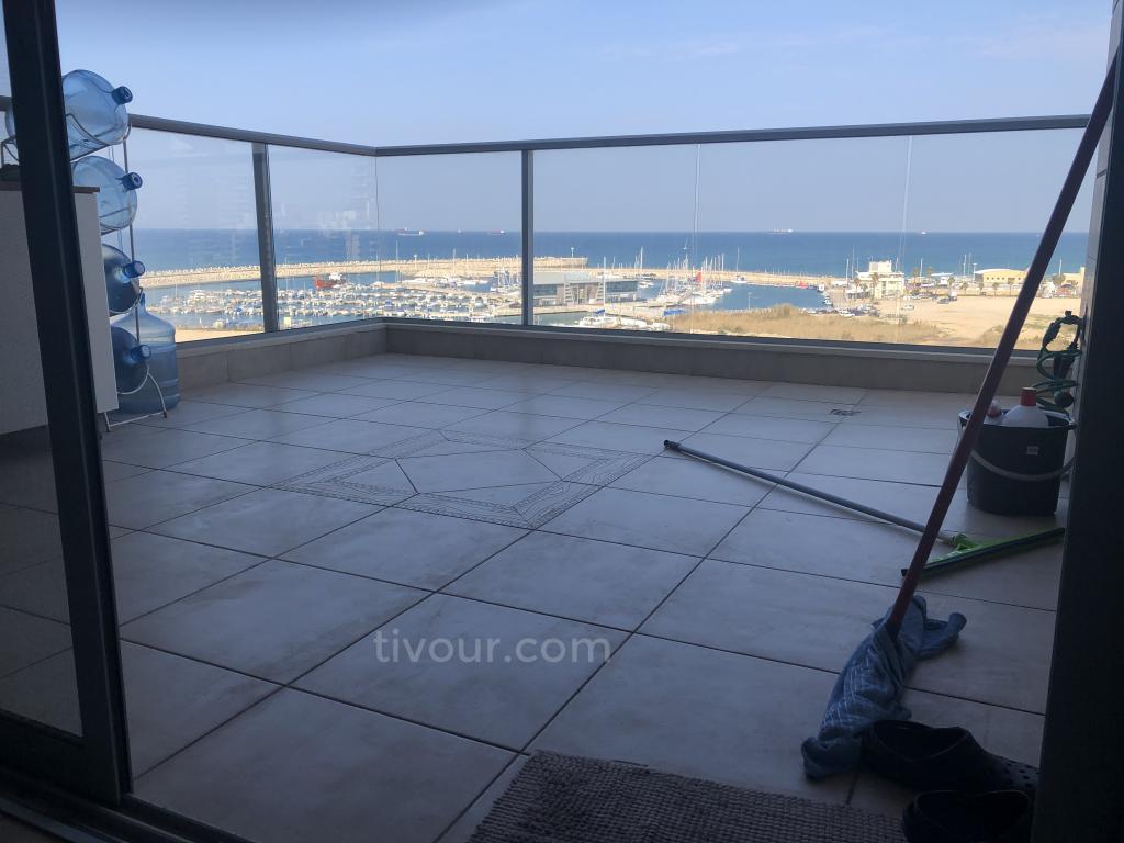 Apartamento 5 cômodos  Ashdod Marina 210-IBL-1886