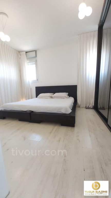 Apartamento 4 cômodos  Ashdod Marina 210-IBL-1933