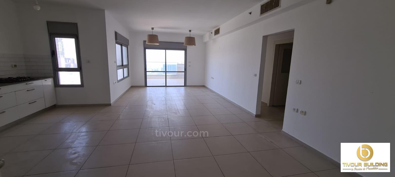 Apartamento 4 cômodos  Ashdod Mar 210-IBL-1949