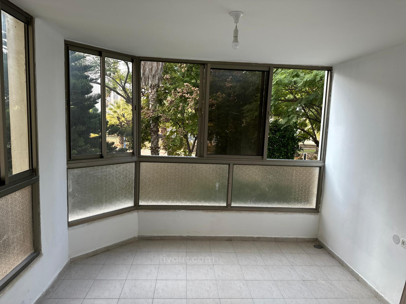 Apartamento 4 cômodos  Ashdod Youd Alef 210-IBL-1983