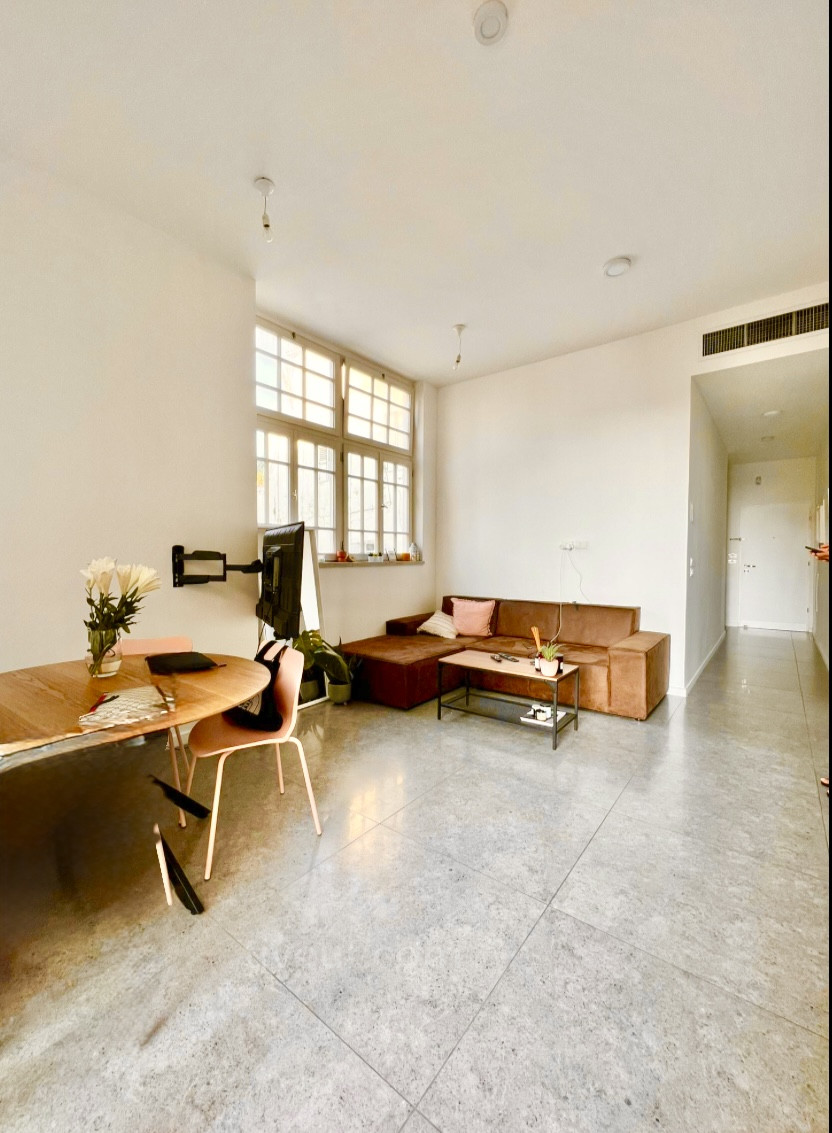 Apartamento 3 cômodos Tel Aviv Região marítima 210-IBL-1984