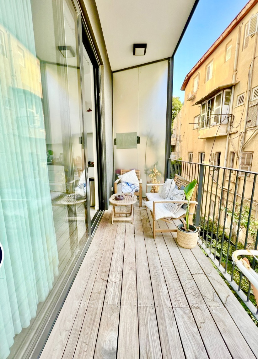 Apartamento 3 cômodos Tel Aviv Região marítima 210-IBL-1984