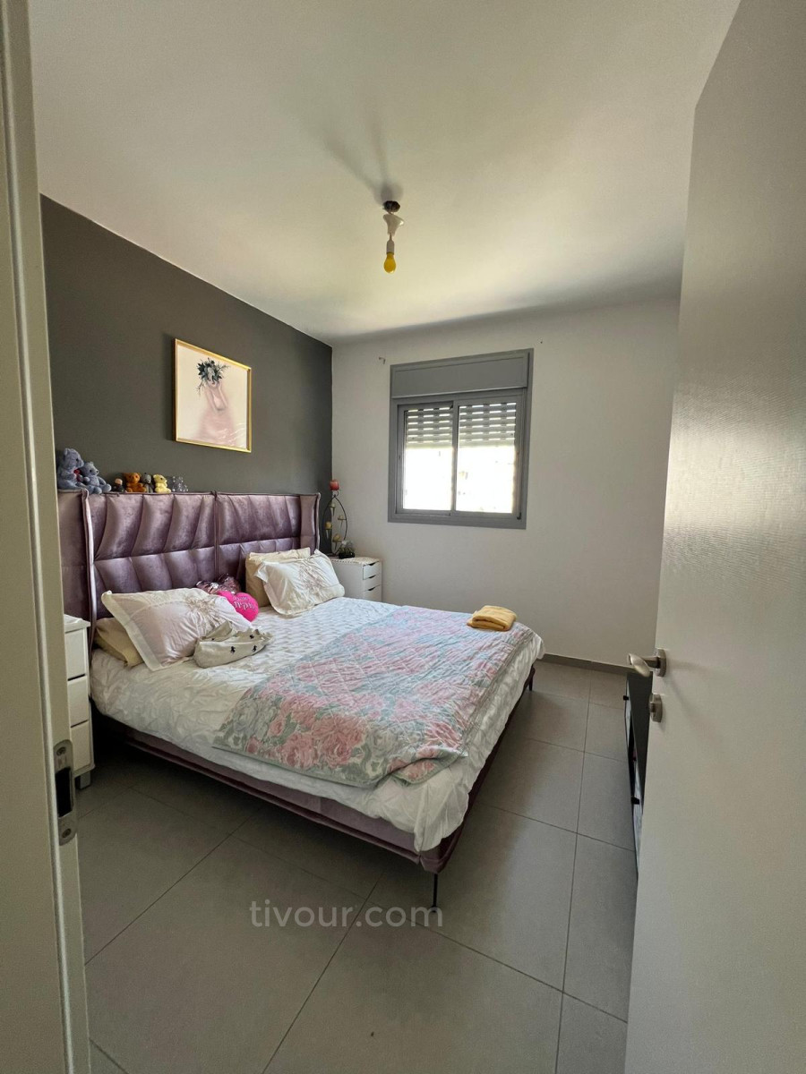 Apartamento 4 cômodos  Netivot Kiryat Menahem 210-IBL-2000