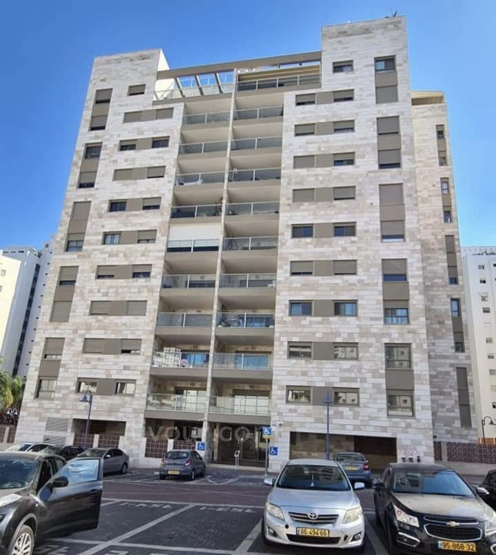 Apartamento garden 5 cômodos  Ashdod City 210-IBL-2008